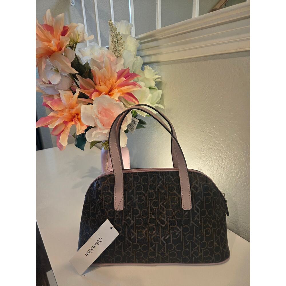 Calvin Klein Make up Bag NWT